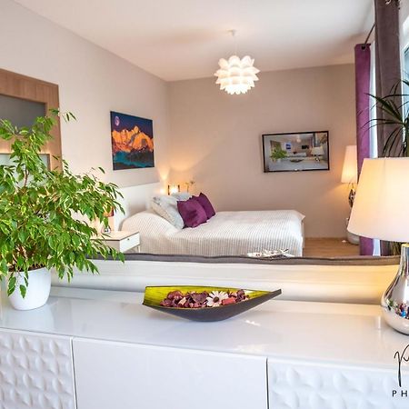 Luxurious, Lovely And Romantic Apartment In Tábor Eksteriør billede
